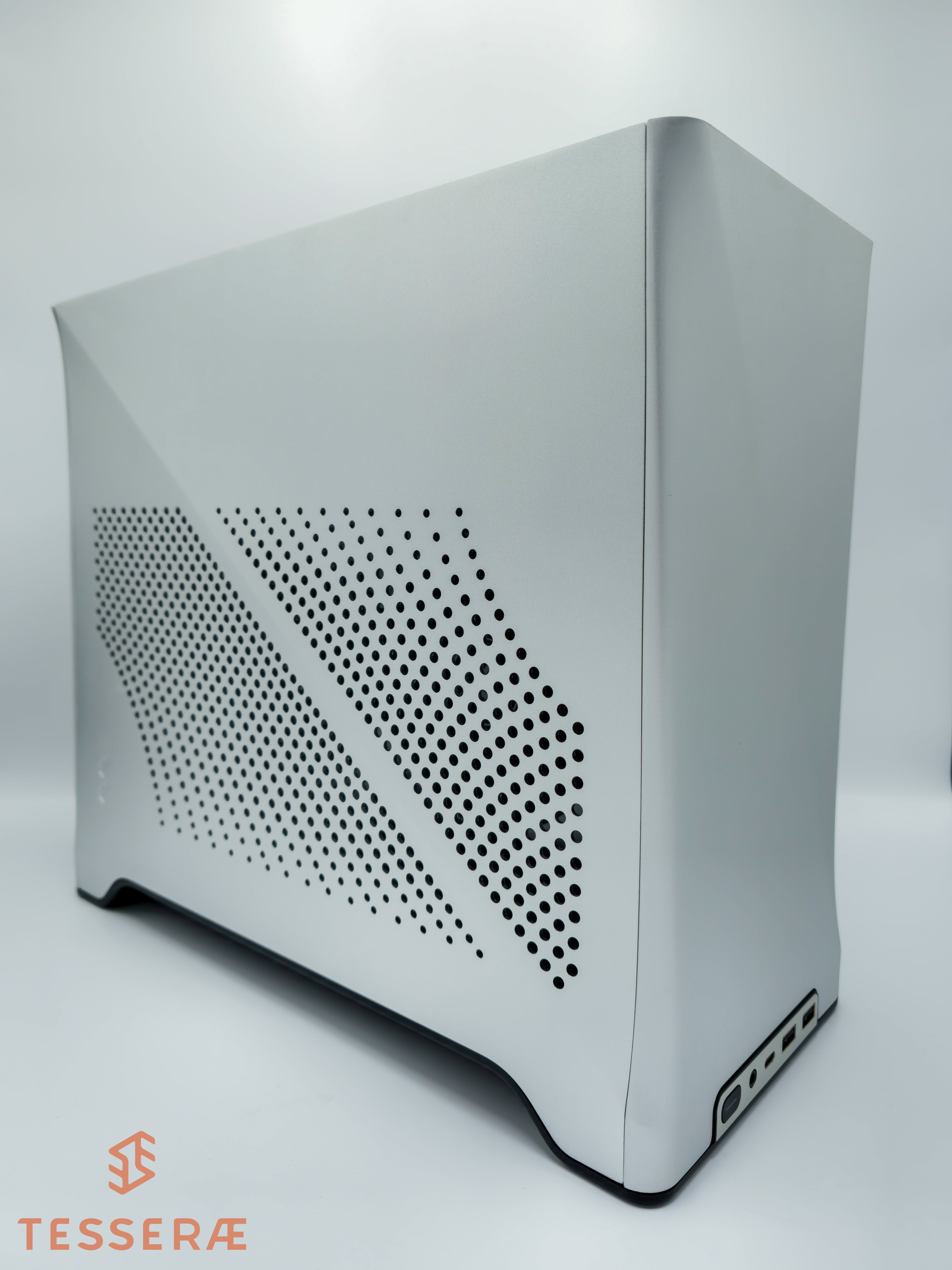 Quick Ship Silver Exo - 9800X3D CPU with RTX 4080 Super graphics card