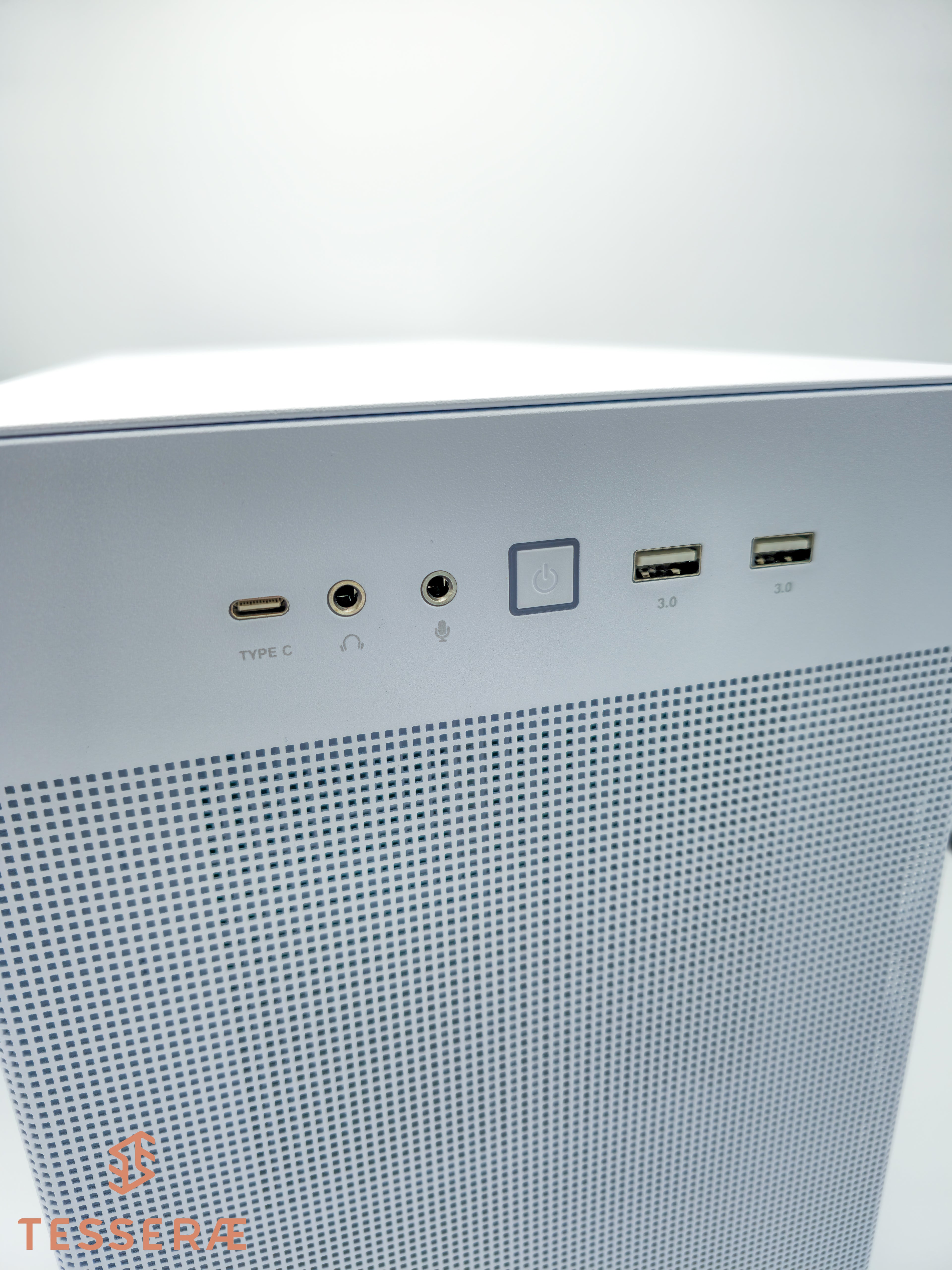 Quick Ship White - Mirage - AMD Ryzen 9 9950X3D CPU with RTX 4090