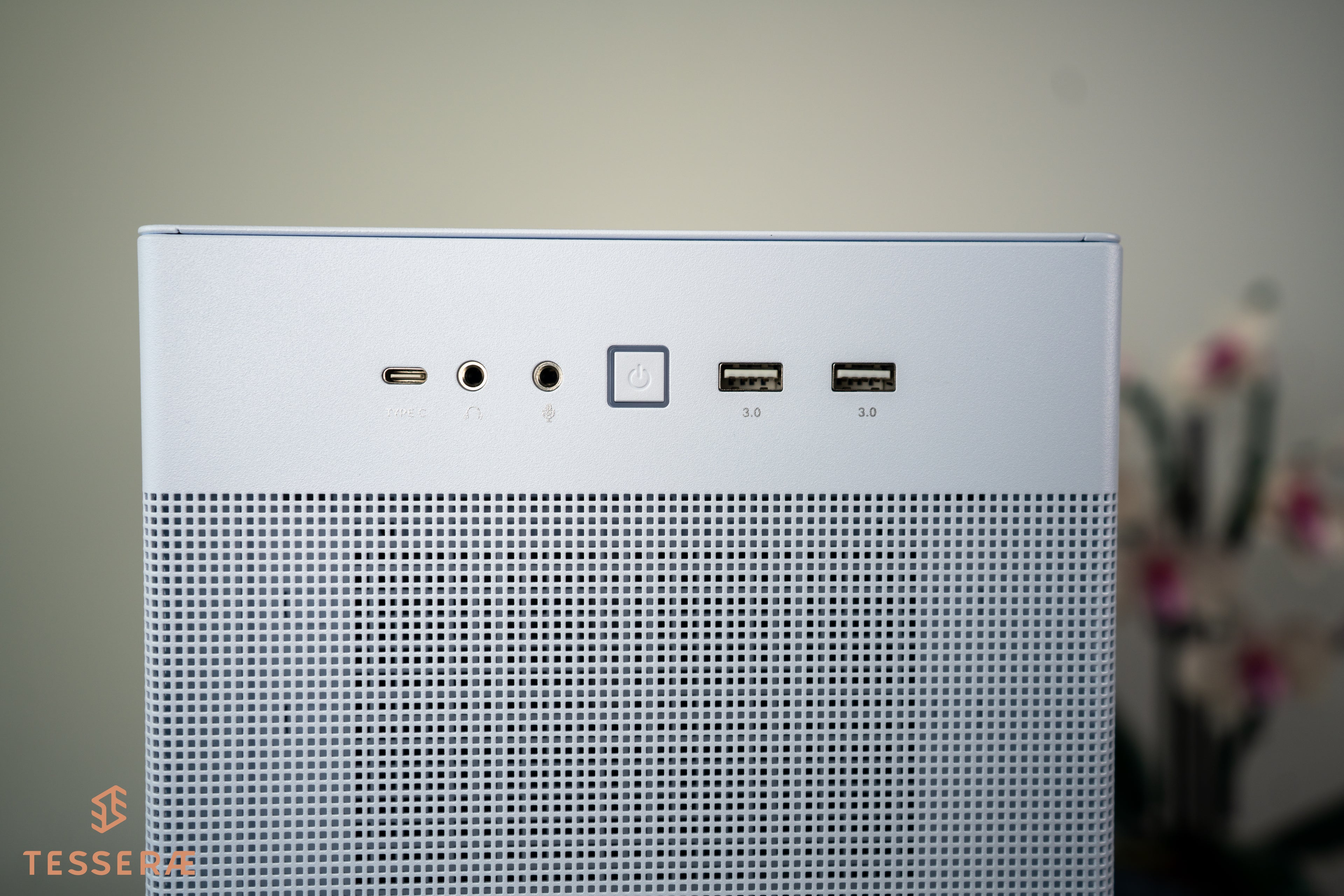 Quick Ship White - Mirage - AMD Ryzen 9 9950X3D CPU with RTX 4090