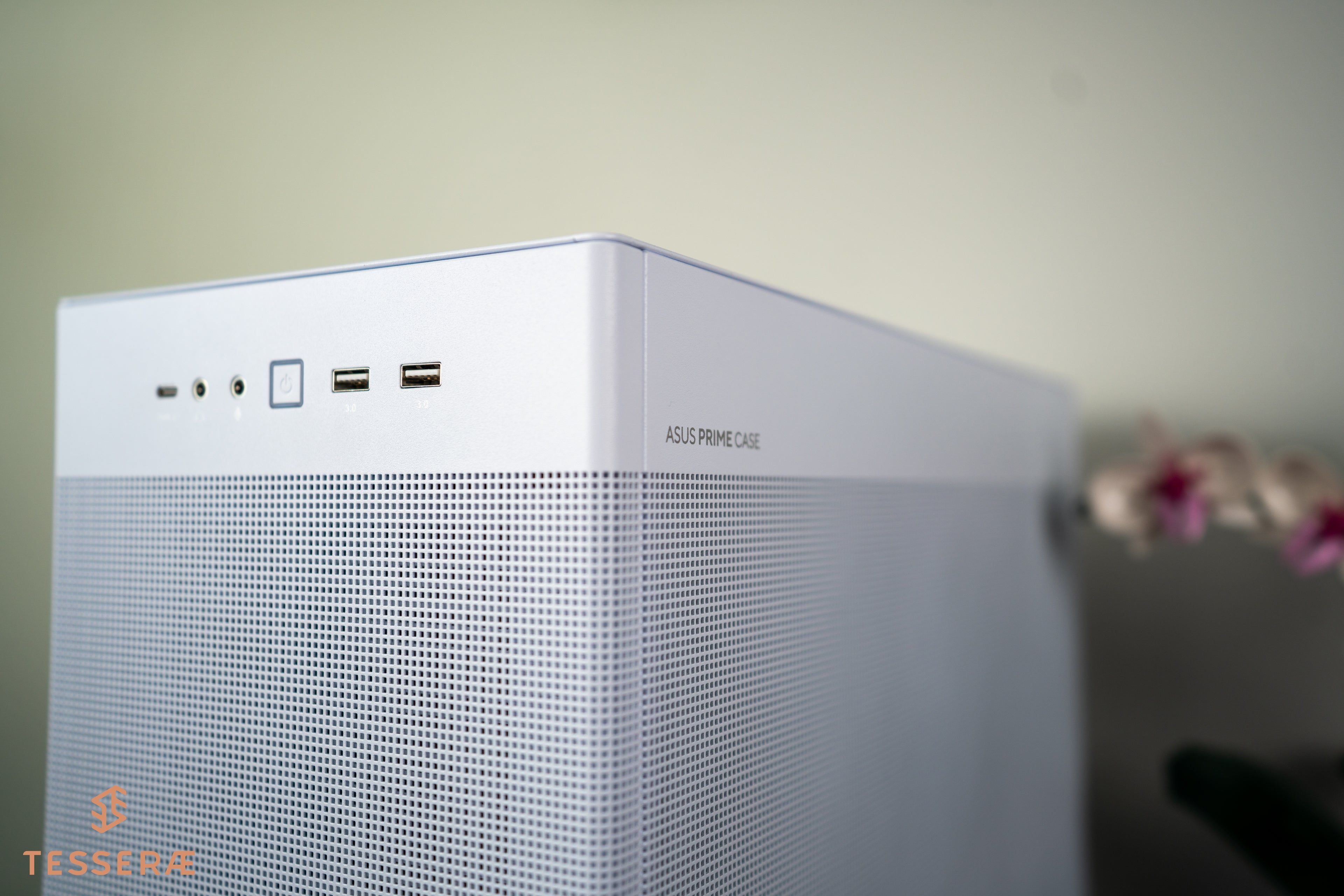 Quick Ship White - Mirage - AMD Ryzen 9 9950X3D CPU with RTX 4090