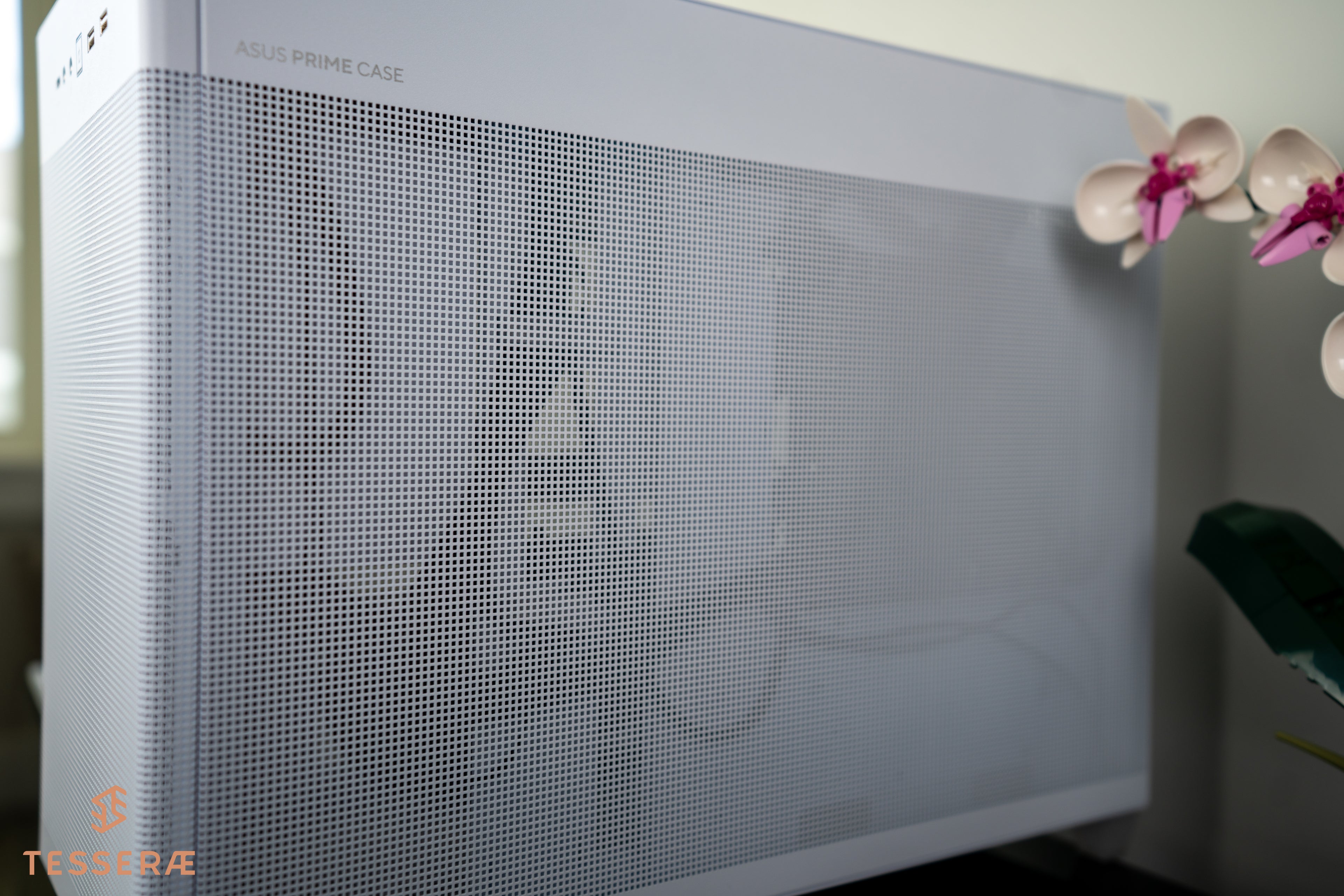 Quick Ship White - Mirage - AMD Ryzen 9 9950X3D CPU with RTX 4090