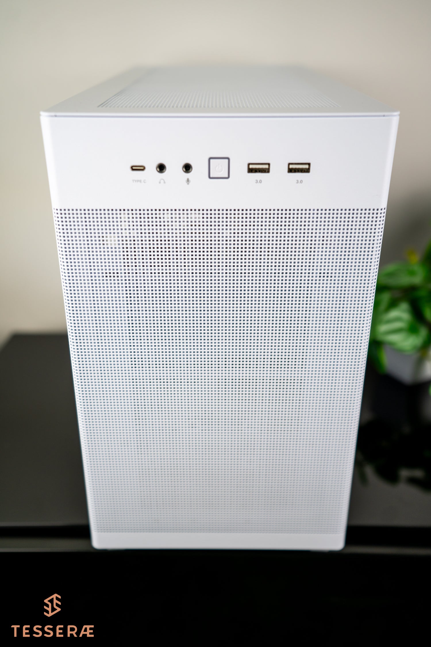 Quick Ship White - Mirage w/Glass Panel - AMD Ryzen 9 9950X3D CPU with AMD 9070 XT