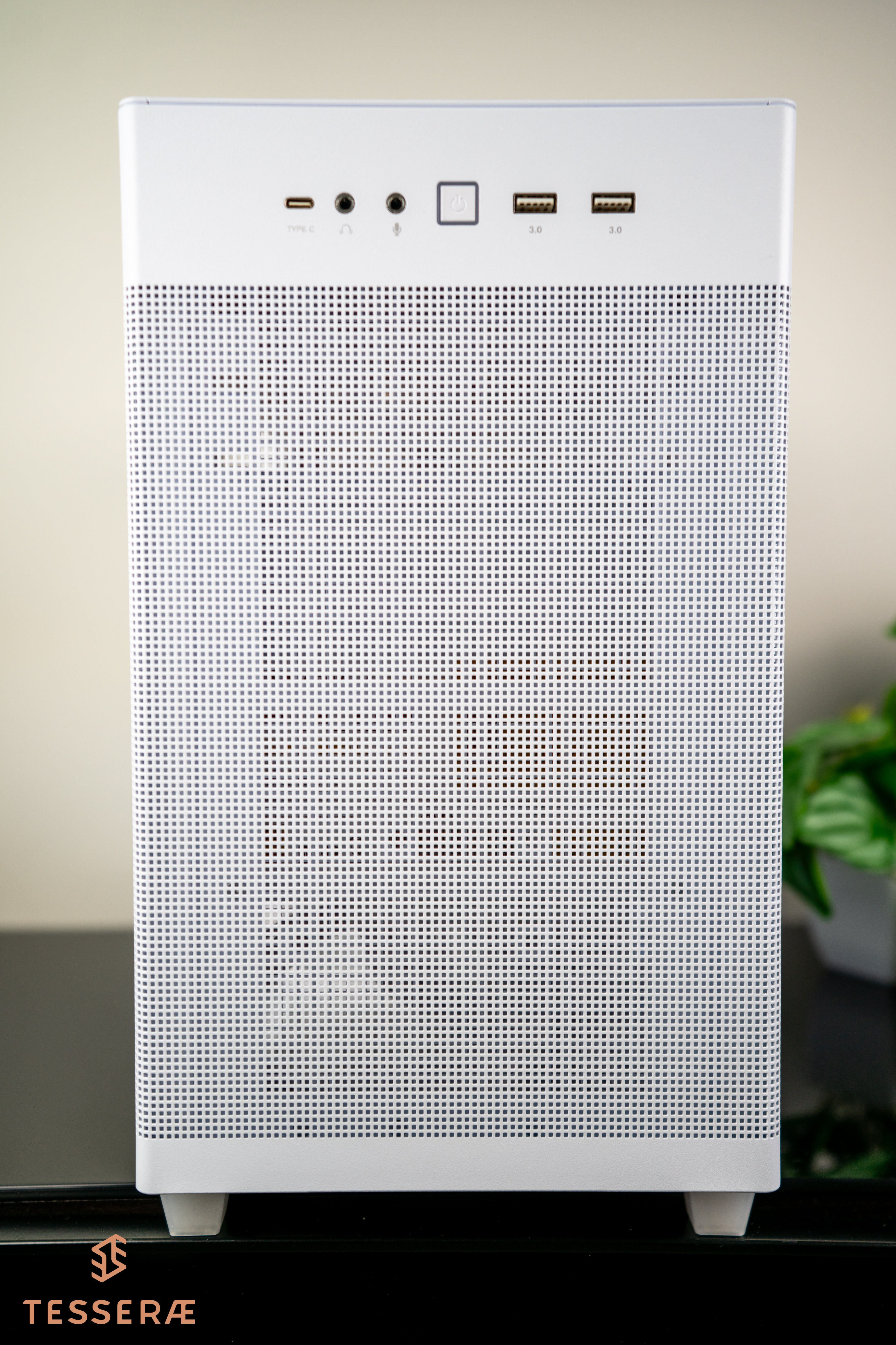 Quick Ship White - Mirage w/Glass Panel - AMD Ryzen 9 9950X3D CPU with AMD 9070 XT