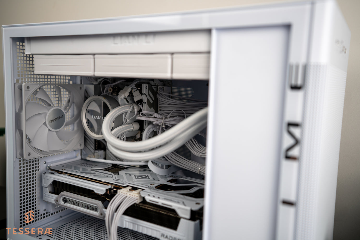 Quick Ship White - Mirage w/Glass Panel - AMD Ryzen 9 9950X3D CPU with AMD 9070 XT