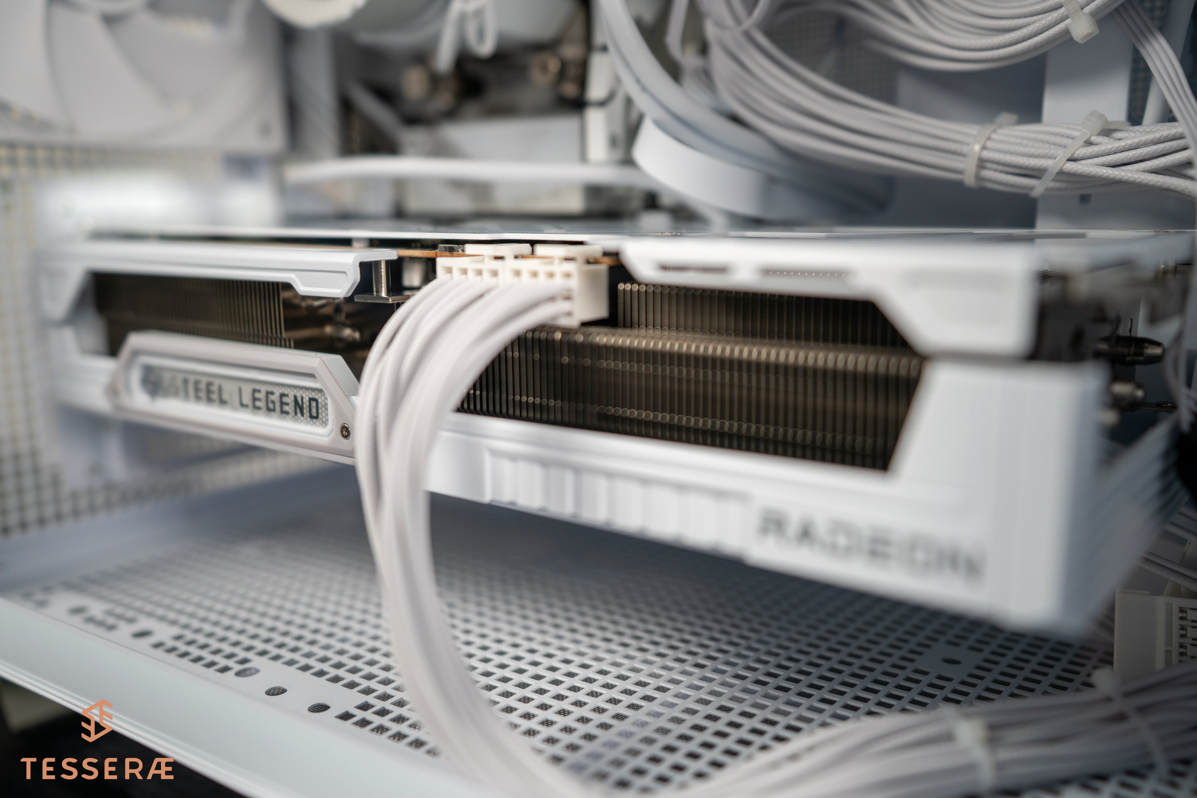 Quick Ship White - Mirage w/Glass Panel - AMD Ryzen 9 9950X3D CPU with AMD 9070 XT