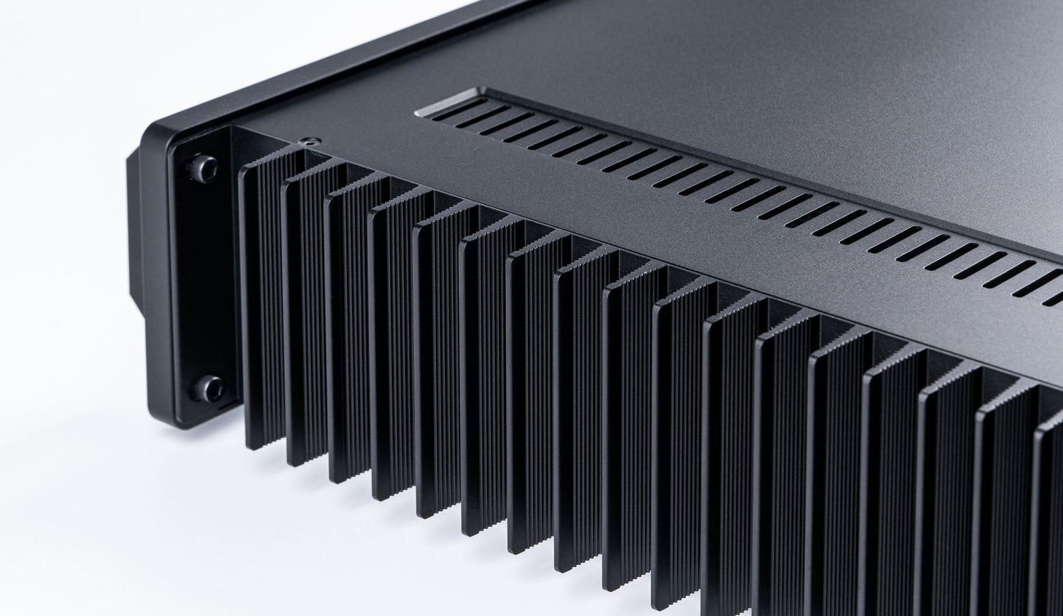 Custom HDPLEX H5 Fanless HTPC Build - 16 Liter